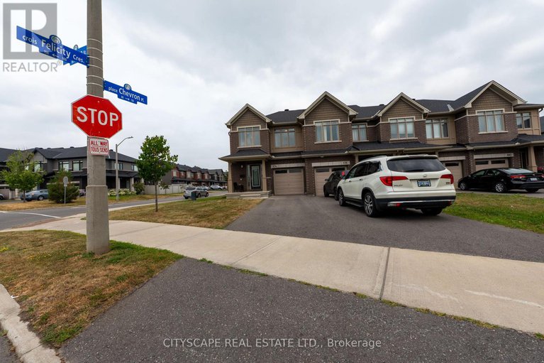 28681279/174-joshua-street/mer-bleuebradley-estatesanderson-park/ottawa/ontario/K1W0A3_1