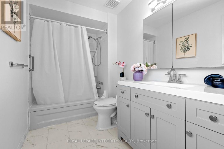 28939394/11-royal-field-crescent/longfields/ottawa/ontario/K2J4G1_23