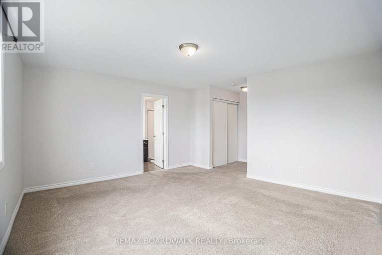 29629041/628-monardia-way/avalon-west/ottawa/ontario/K4A1C8_11