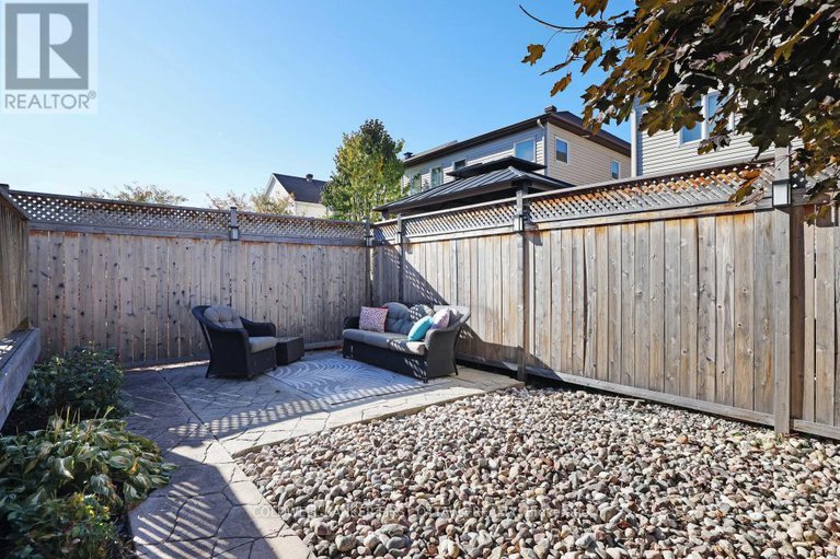 28995178/104-streamside-crescent/morgans-grantsouth-march/ottawa/ontario/K2W0A9_38