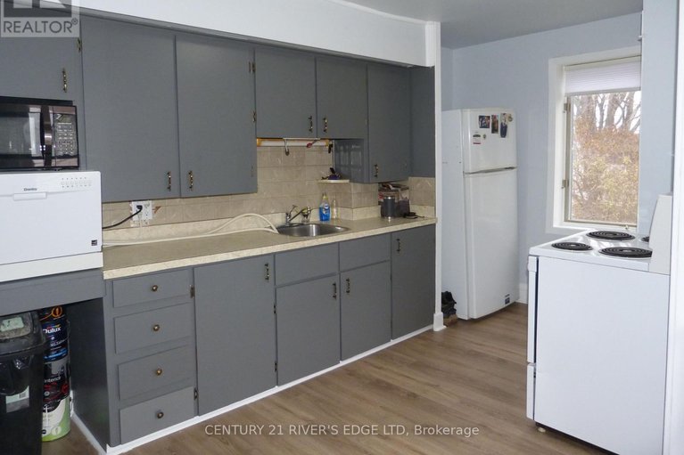 29482803/24-brouse-drive/iroquois/south-dundas/ontario/K0E1K0_12