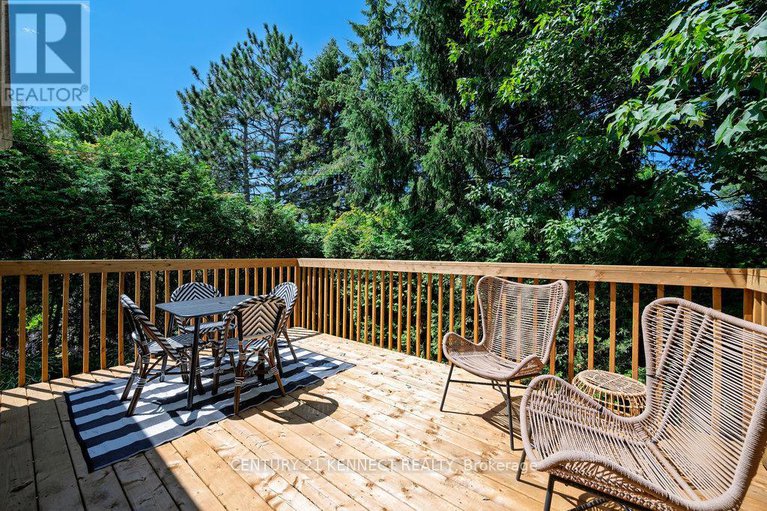 28656058/1666-fisher-avenue/borden-farmstewart-farmcarleton-heightsparkwood-hills/ottawa/ontario/K2C1X7_26