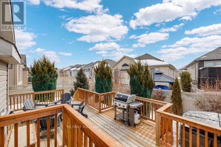 29528637/510-kindred-crescent/north-grenville-twp-kemptville-south/north-grenville/ontario/K0G1J0_32