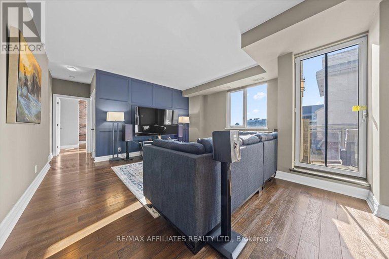 28976814/ph804-320-mcleod-street/ottawa-centre/ottawa/ontario/K2P1A3_14