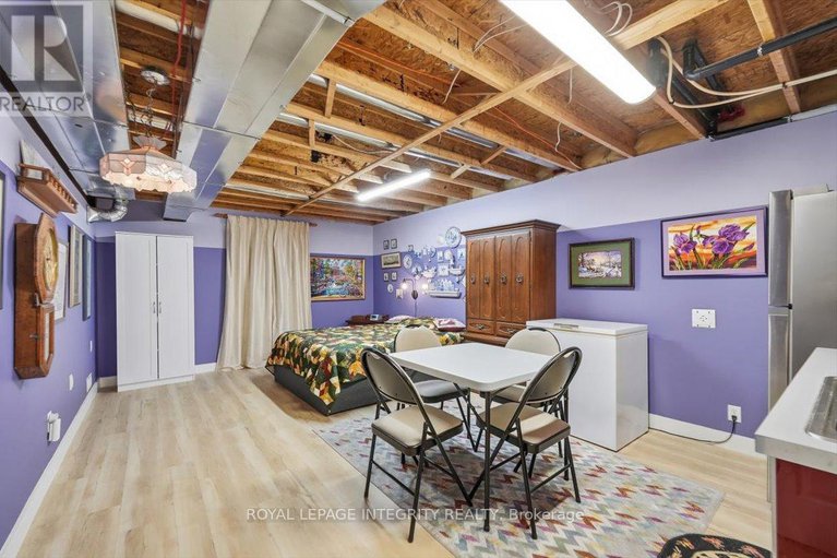 29228635/1030-valin-street/fallingbrookgardenway-south/ottawa/ontario/K4A4X7_35