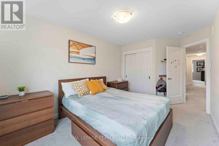28414492/325-cosanti-drive/remainder-of-stittsville-area/ottawa/ontario/K2S2W6_27