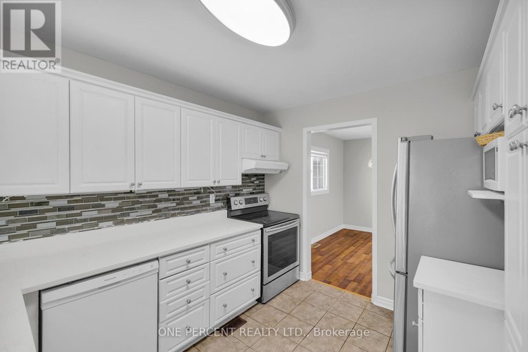 28940710/28-chickasaw-crescent/bridlewood/ottawa/ontario/K2M1M4_10