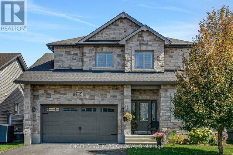 28893468/304-colmar-street/embrun/russell/ontario/K0A1W0_1