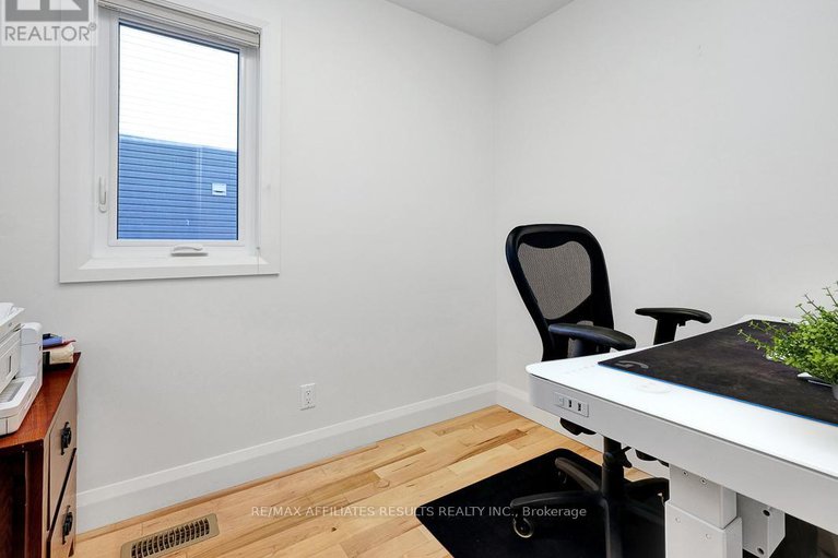 28386152/23-tunis-avenue/carlington/ottawa/ontario/K1Z7R6_23