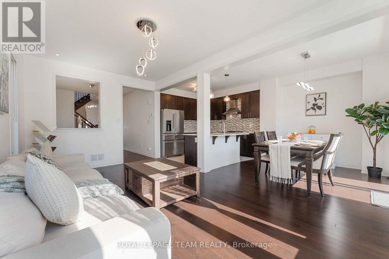 28929396/359-melodie-street/mer-bleuebradley-estatesanderson-park/ottawa/ontario/K1W0L8_6