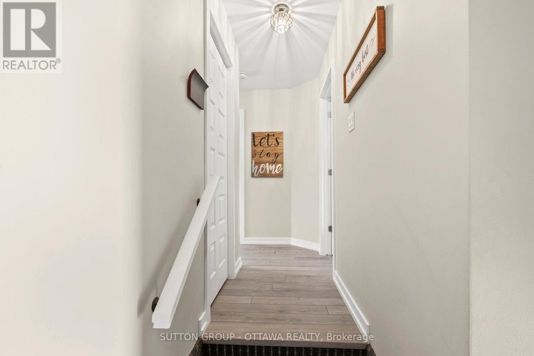 29586662/294-308-masters-lane/town-of-rockland/clarence-rockland/ontario/N1A2W1_4