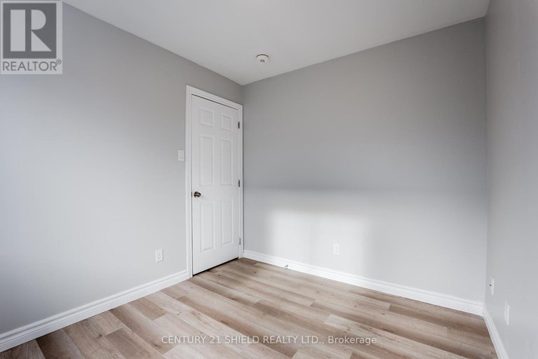 29635054/7-william-street/finch/north-stormont/ontario/K0C1K0_21