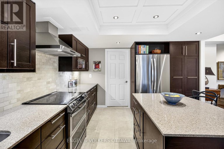 29385389/2404-160-george-street/lower-townbyward-market/ottawa/ontario/K1N9M2_22