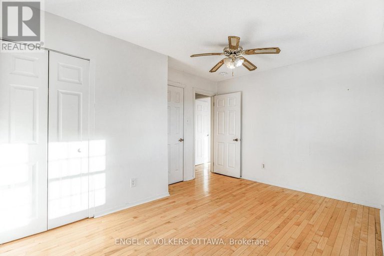 28243621/467-edgeworth-avenue/woodroffe/ottawa/ontario/K2B5L2_25