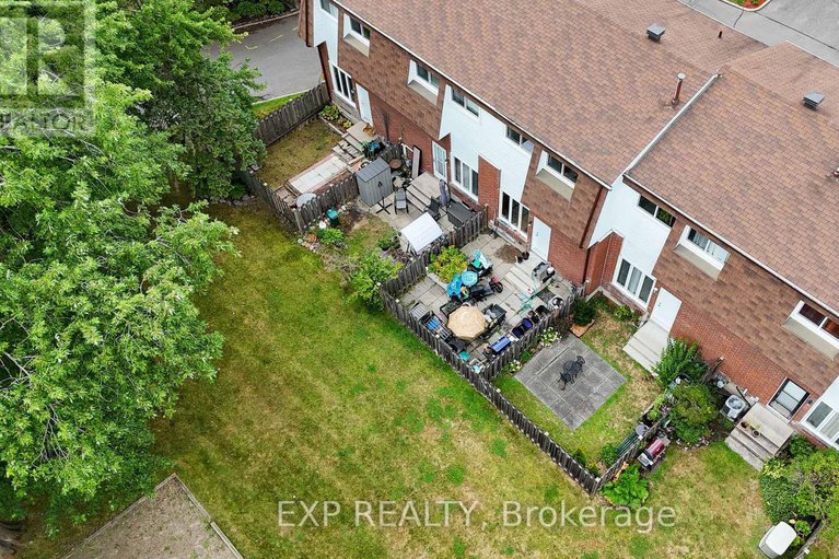 28756531/40-2296-orient-park-drive/blackburn-hamlet-south/ottawa/ontario/K1B4N6_26