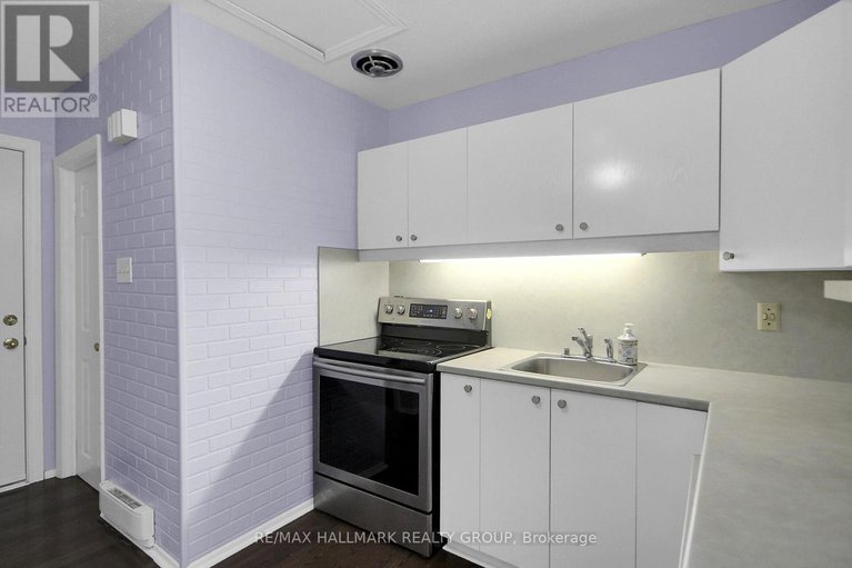 28471405/41-grady-crescent/sheahan-estatestrend-village/ottawa/ontario/K2H5S2_18