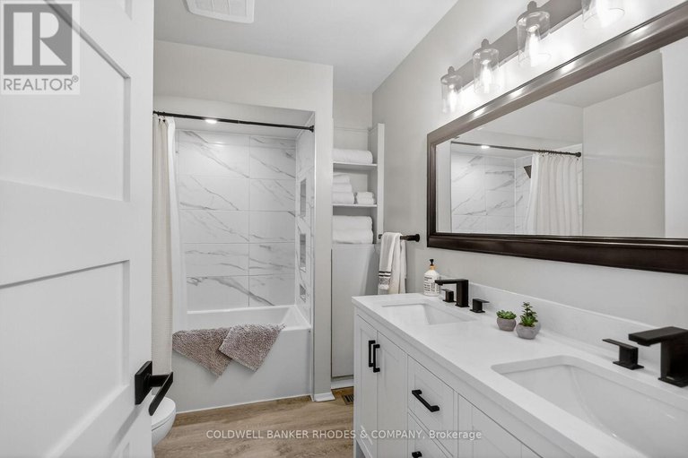 29438114/521-orkney-private/carleton-square/ottawa/ontario/K2C3M7_22