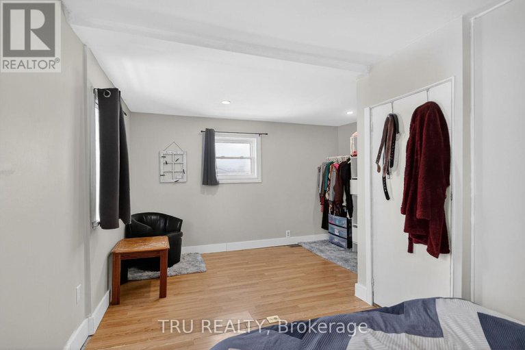 29406332/10492-clark-road/north-dundas-mountain-twp/north-dundas/ontario/K0E1S0_20