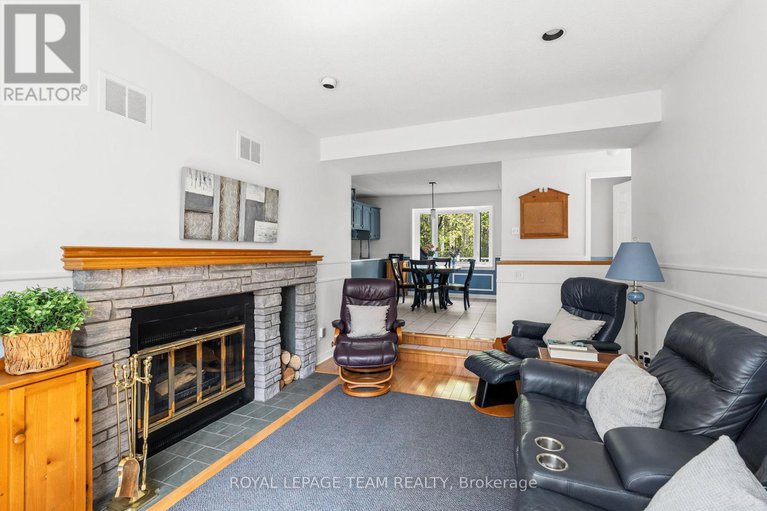 28339278/5517-cedar-drive/manotick-east-to-manotick-station/ottawa/ontario/K4M1B4_13