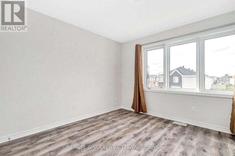 28399341/305-lamarche-avenue/orleans-village/ottawa/ontario/K1C1T1_21
