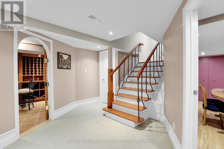 28346707/1712-playfair-drive/playfair-park/ottawa/ontario/K1H5S6_37
