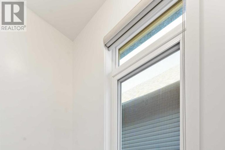 29050943/617-kenabeek-terrace/riverside-southgloucester-glen/ottawa/ontario/K4M0B3_28