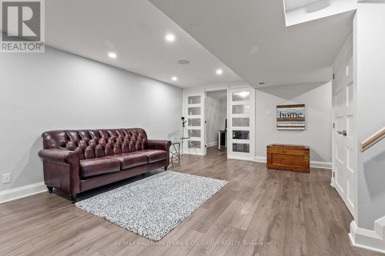 29027938/6577-michelangelo-court/north-gower/ottawa/ontario/K0A2T0_27