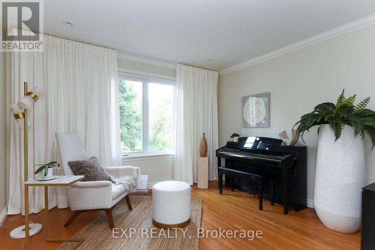 28732193/1866-beattie-avenue/playfair-park/ottawa/ontario/K1H5R8_6
