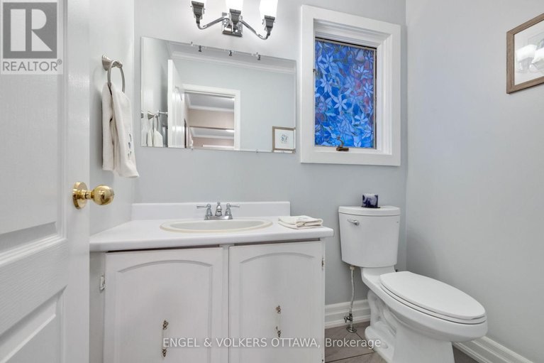 29621371/1173-st-jerome-crescent/convent-glen-north/ottawa/ontario/K1C2A7_10