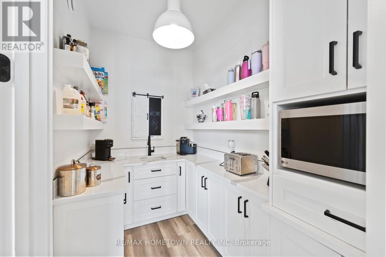 29416154/5-shoreside-way/augusta-twp/augusta/ontario/K6V5T1_19