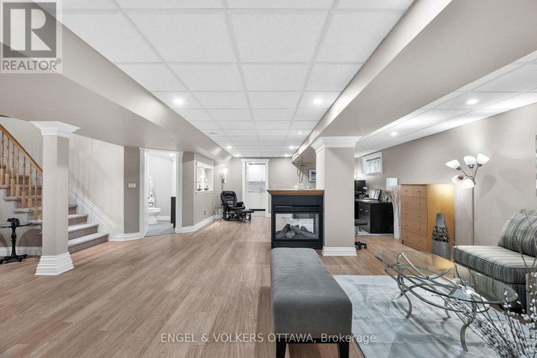 29166350/1591-stephanie-anne-drive/greely/ottawa/ontario/K4P1M8_29