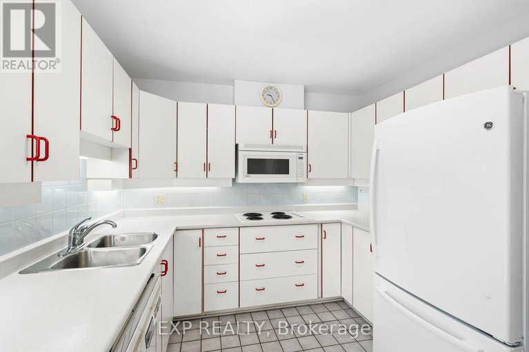 28160335/1-1-heather-glen-court/stittsville-central/ottawa/ontario/K2S1L4_15