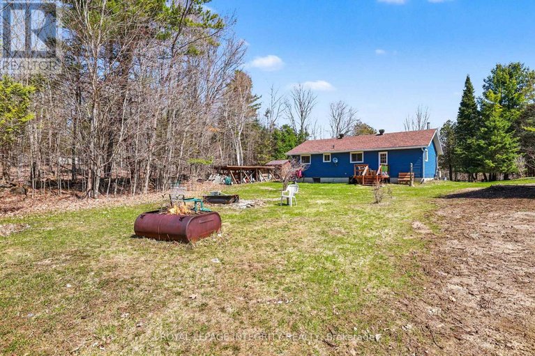 29649029/961-11th-concession-road/lanark-highlands-dalhousie-twp/lanark-highlands/ontario/K0G1M0_25