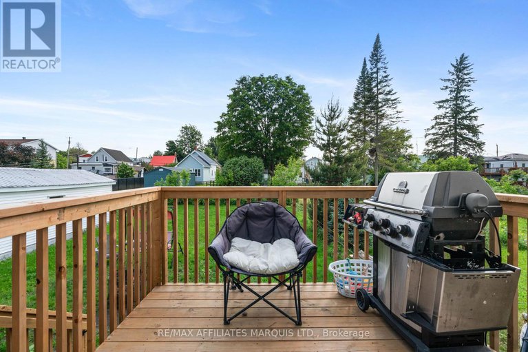 29391594/106-bishop-street-s/alexandria/north-glengarry/ontario/K0C1A0_29