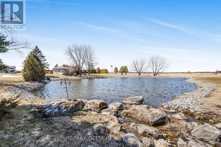 28798696/1819-baseline-road/clarencerockland-twp/clarence-rockland/ontario/K0A1N0_38