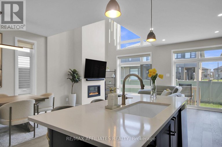 29161777/357-shoveler-grove/riverside-southgloucester-glen/ottawa/ontario/K4M1B2_15