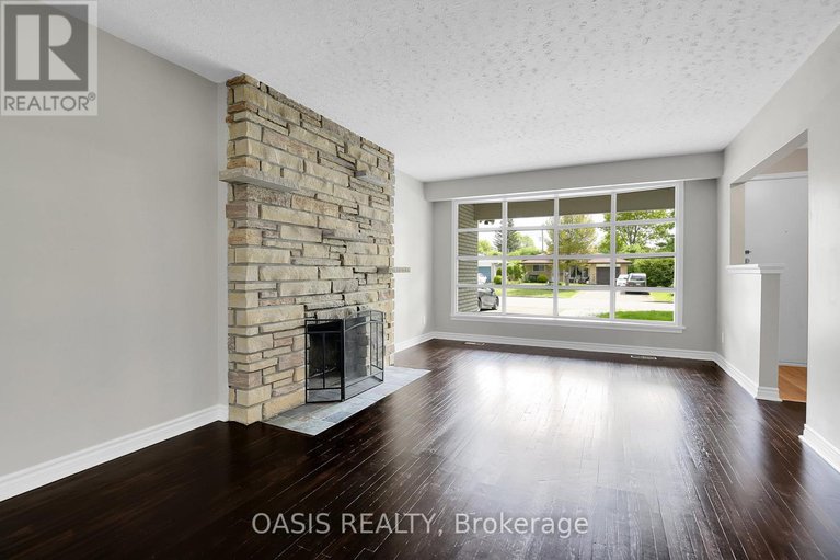 28396451/2606-egan-road/mooneys-bayriverside-park/ottawa/ontario/K1V8N1_5