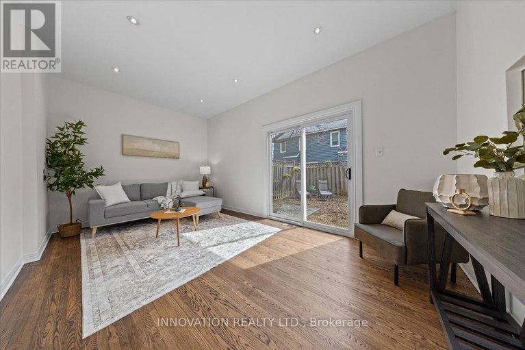 28392442/b-36-dufferin-road/lindenlea/ottawa/ontario/K1M2A8_4