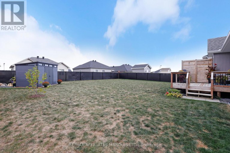 28887595/31-hilda-street/long-sault/south-stormont/ontario/K0C1P0_33