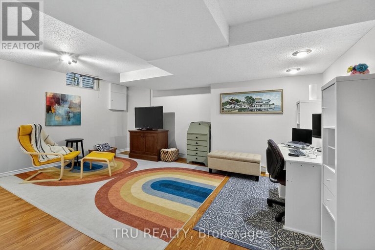 29025912/1518-kamouraska-circle/chateauneuf/ottawa/ontario/K1C3J3_29