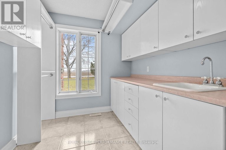 29615977/1007-st-pierre-road/embrun/russell/ontario/K0A1W0_31