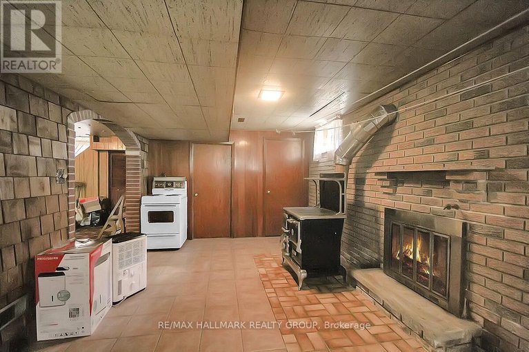 28789790/1124-guertin-avenue/billings-bridge/ottawa/ontario/K1H8B6_22