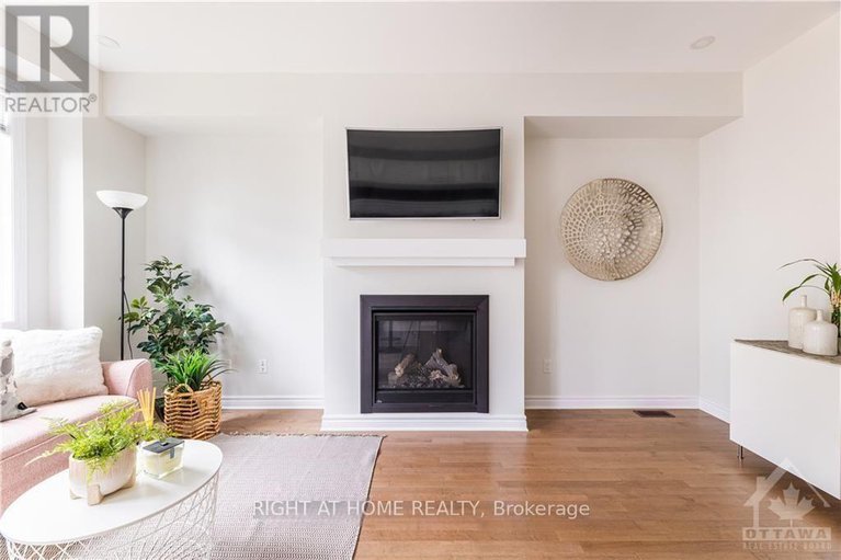 28665277/116-vendome-street/avalon-west/ottawa/ontario/K4A3W4_13