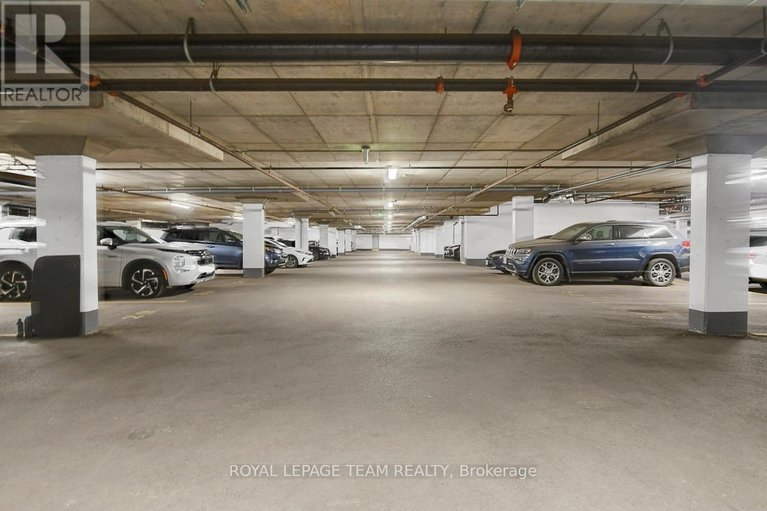 29471841/201-2785-baseline-road/redwood-park/ottawa/ontario/K2H0B7_33