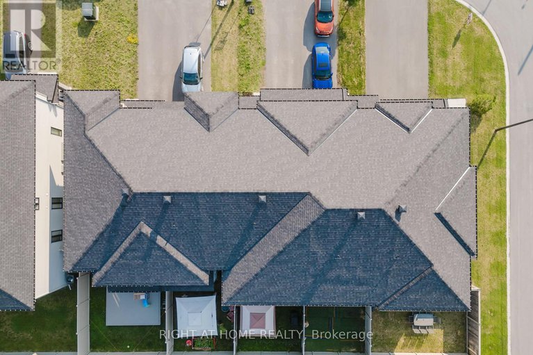 28523248/669-cordelette-circle-e/mer-bleuebradley-estatesanderson-park/ottawa/ontario/K1W0P2_41