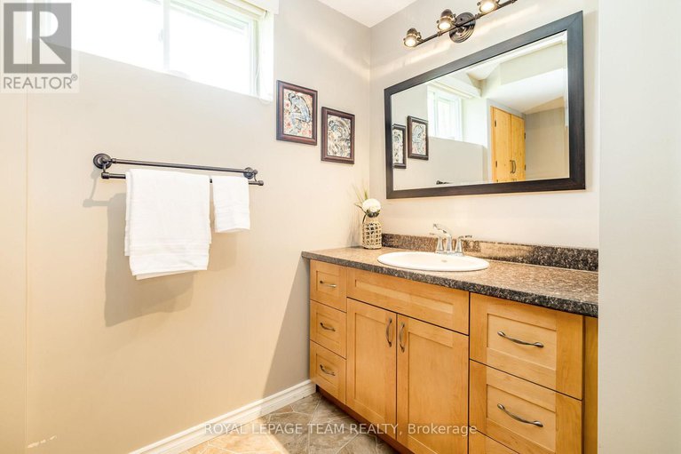 28931174/1234-kinburn-side-road/dunrobin/ottawa/ontario/K0A3M0_33