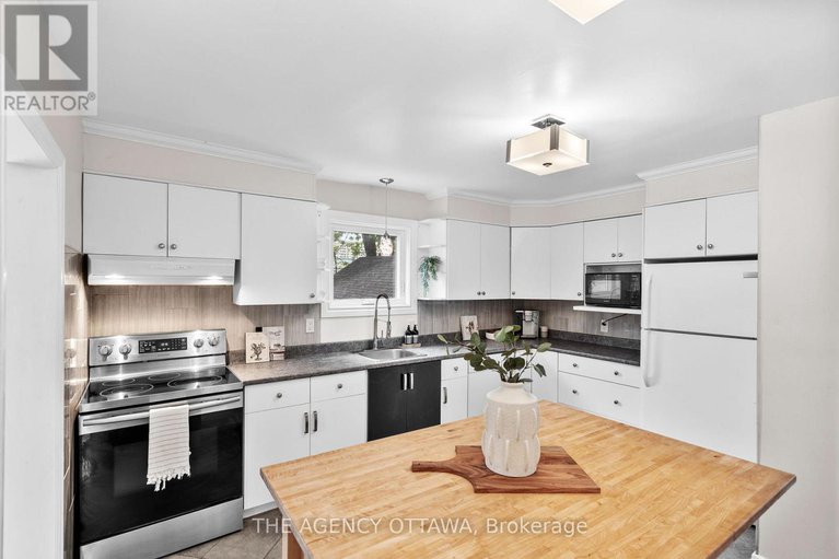 28490663/659-alesther-street/overbrookcastle-heights/ottawa/ontario/K1K1H8_10
