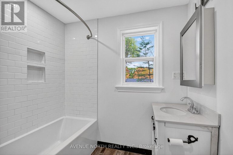 29034612/116-woods-road/constance-bay/ottawa/ontario/K0A3M0_23