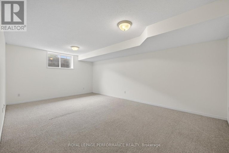 29581114/345-nonius-street/emerald-meadowstrailwest/ottawa/ontario/K2V0E1_28