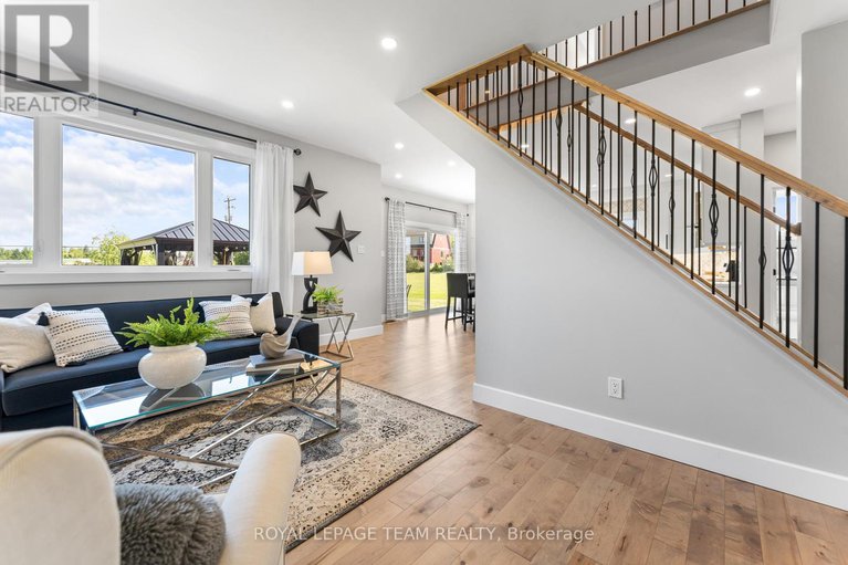 28397183/126-grasshopper-lane/dunrobin-shores/ottawa/ontario/K0A1T0_18